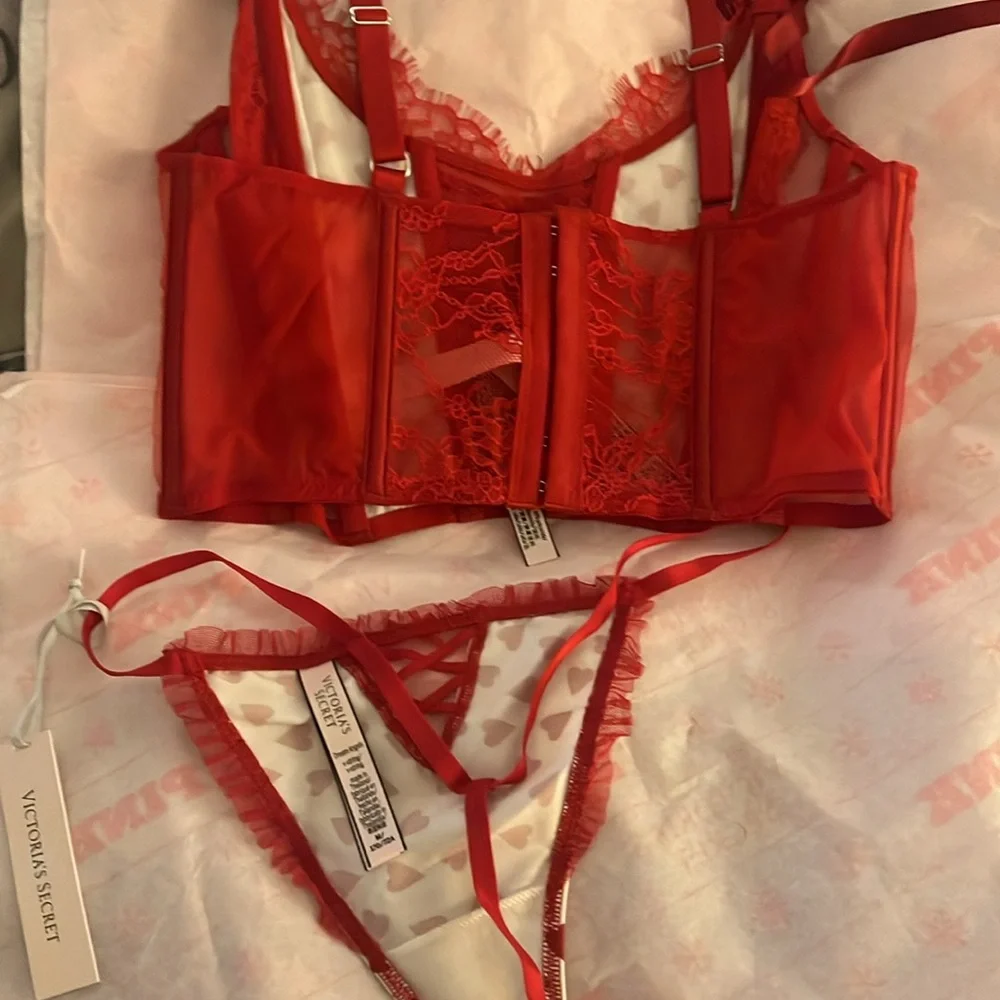 Victoria’s Secret red and white heart corset top and matching panty nwt size m - Picture 4 of 10